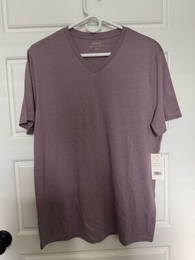 NWT Vince 100% Pima Cotton V-Neck T-Shirt, Light Purple, Size Medium